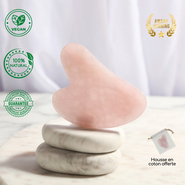 Gua Sha aus Rosenquarz + Schutzhülle
